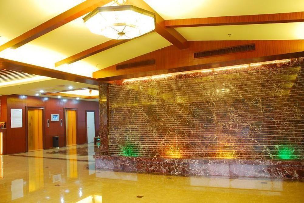 Vienna Hotel Guangzhou Shaheding Metro Station المظهر الخارجي الصورة