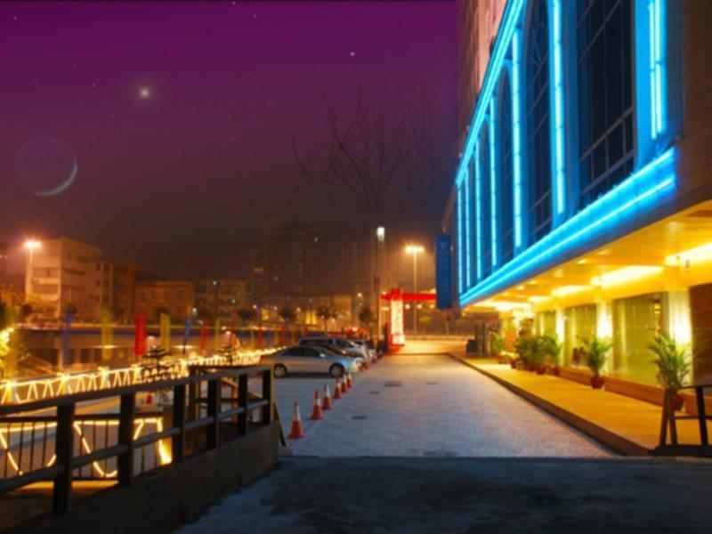 Vienna Hotel Guangzhou Shaheding Metro Station المظهر الخارجي الصورة